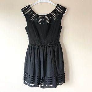 Mu I an sleeveless girls mini dress size S